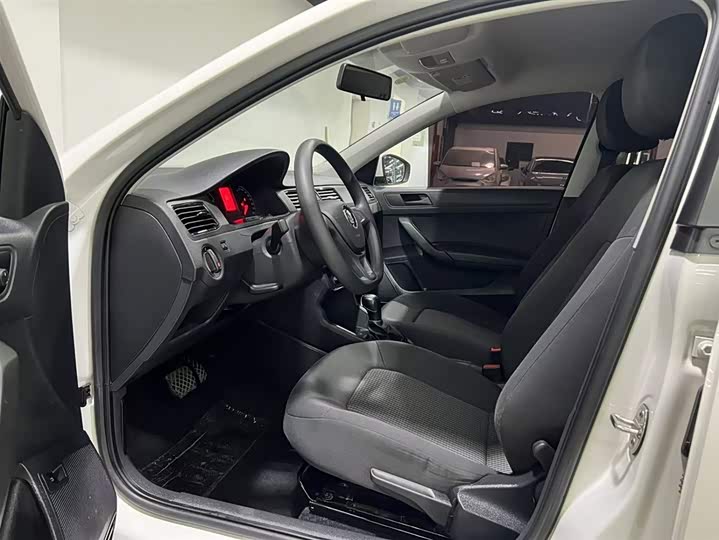 Фото 8 - Volkswagen Santana