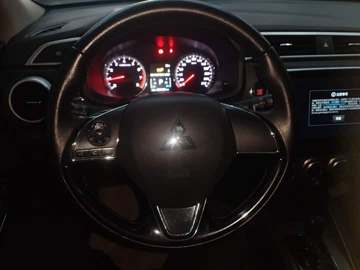 Фото 11 - Mitsubishi ASX