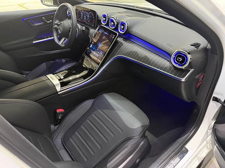 Фото 11 - Mercedes-Benz C-Class