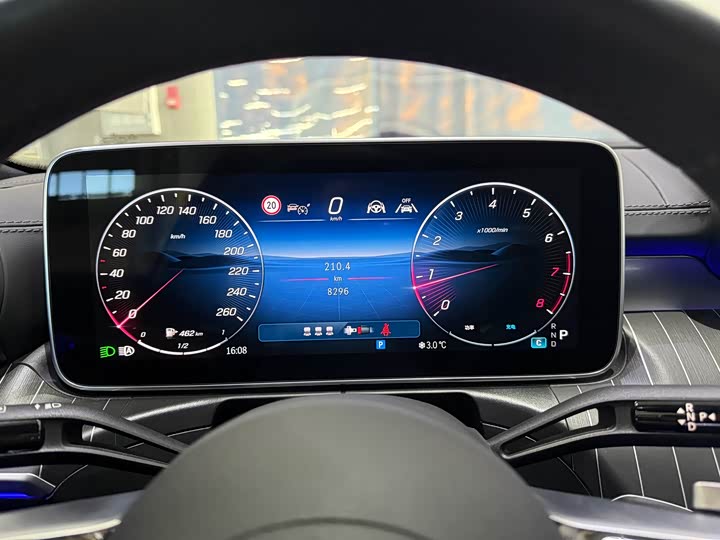 Фото 13 - Mercedes-Benz C-Class