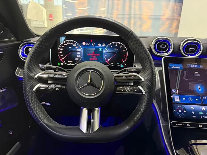 Фото 9 - Mercedes-Benz C-Class