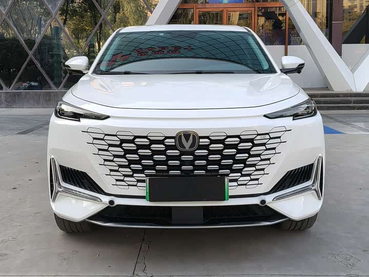 Фото 2 - Changan UNI-K Hybrid