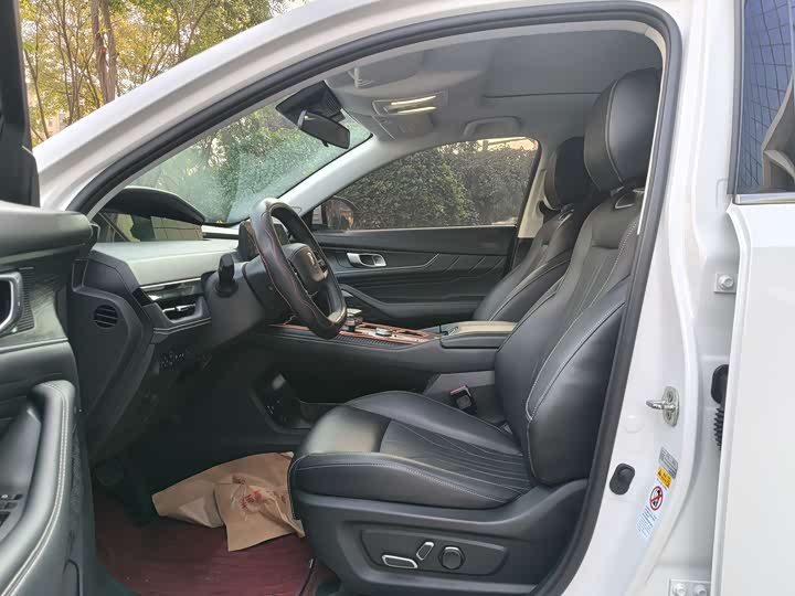 Фото 5 - Changan UNI-K Hybrid