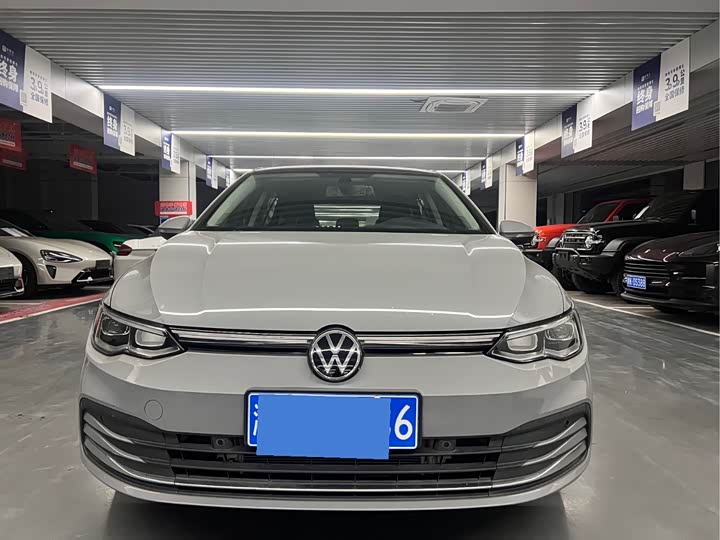 Фото 1 - Volkswagen Golf