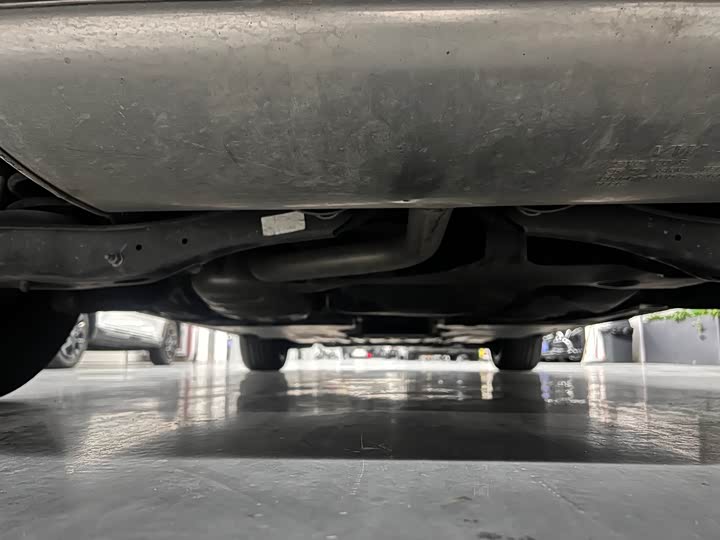 Фото 14 - Volkswagen Golf