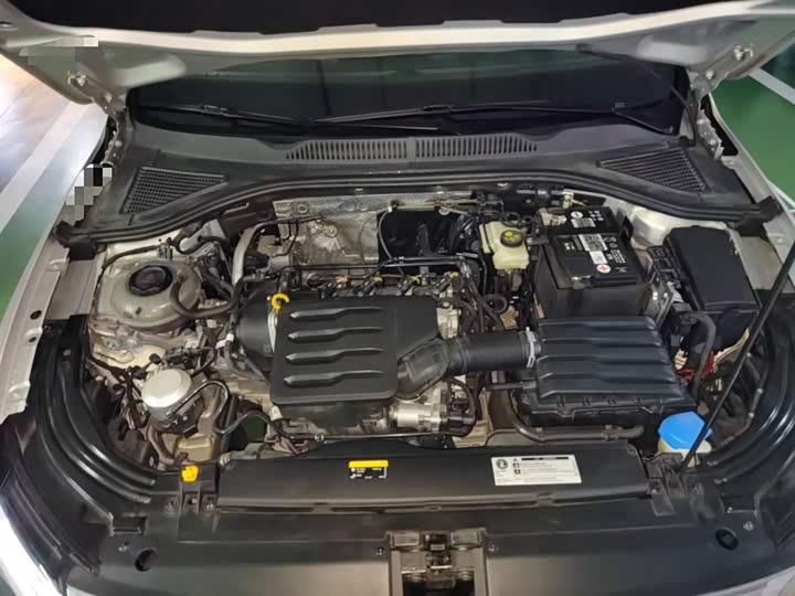 Фото 11 - Volkswagen Lavida