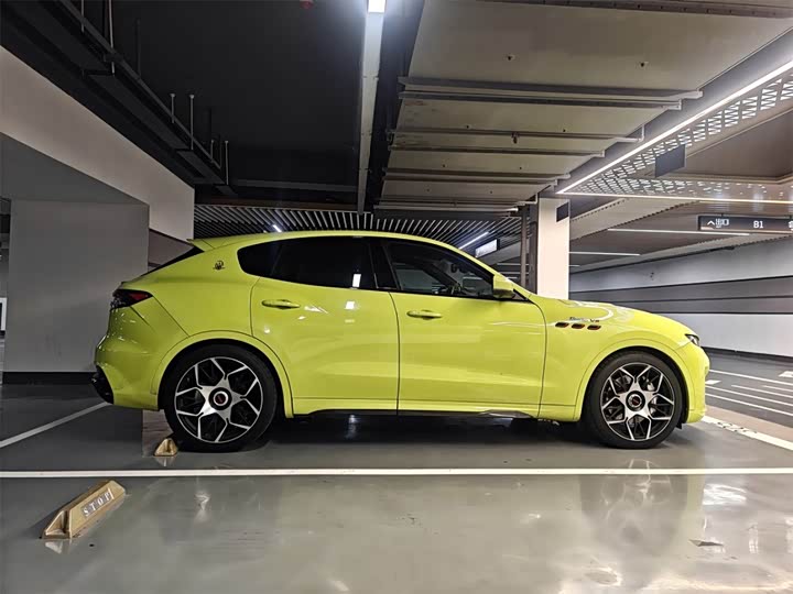 Фото 11 - Maserati Levante