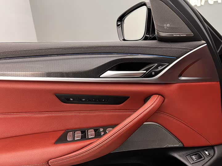 Фото 16 - BMW 5 Series Hybrid