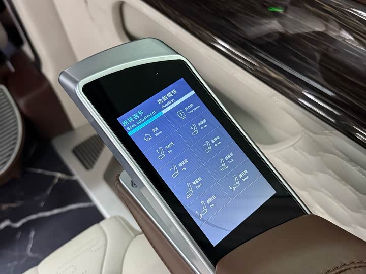 Фото 21 - Mercedes-Benz Vito