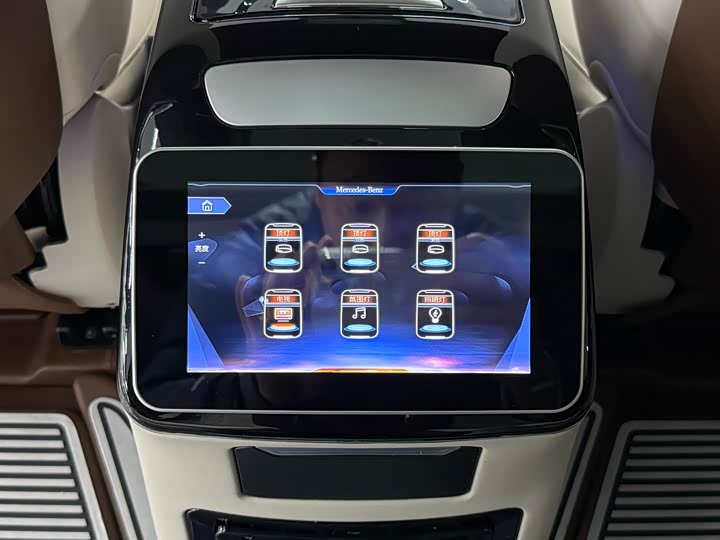 Фото 22 - Mercedes-Benz Vito