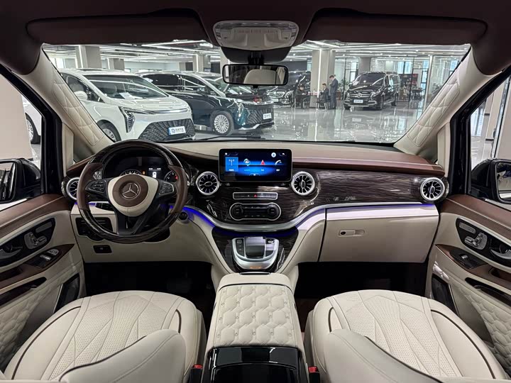 Фото 25 - Mercedes-Benz Vito