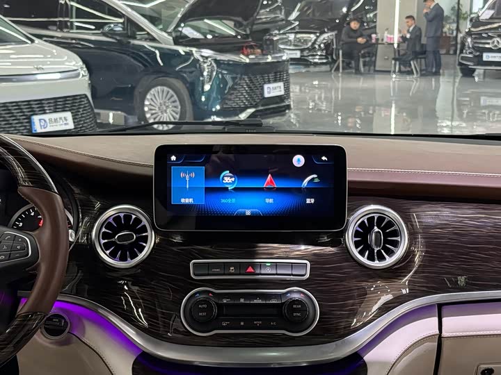 Фото 26 - Mercedes-Benz Vito