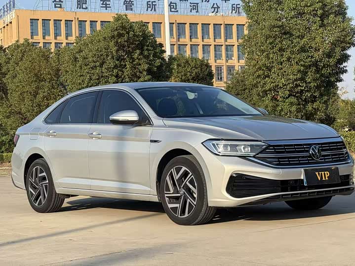 Фото 6 - Volkswagen Sagitar L