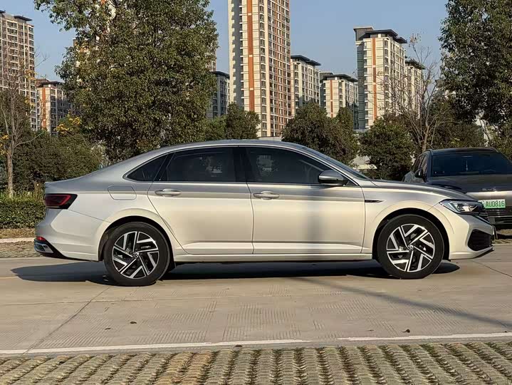 Фото 7 - Volkswagen Sagitar L