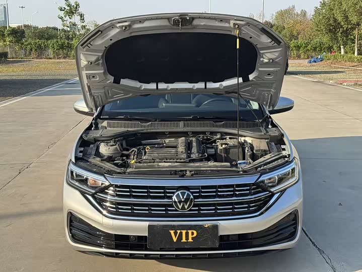 Фото 8 - Volkswagen Sagitar L