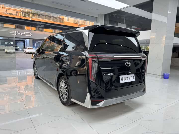 Фото 6 - GAC Trumpchi M8