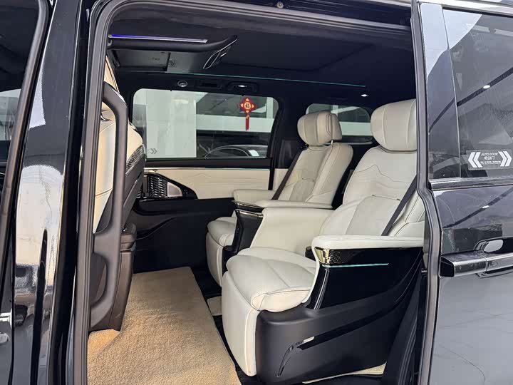 Фото 8 - GAC Trumpchi M8