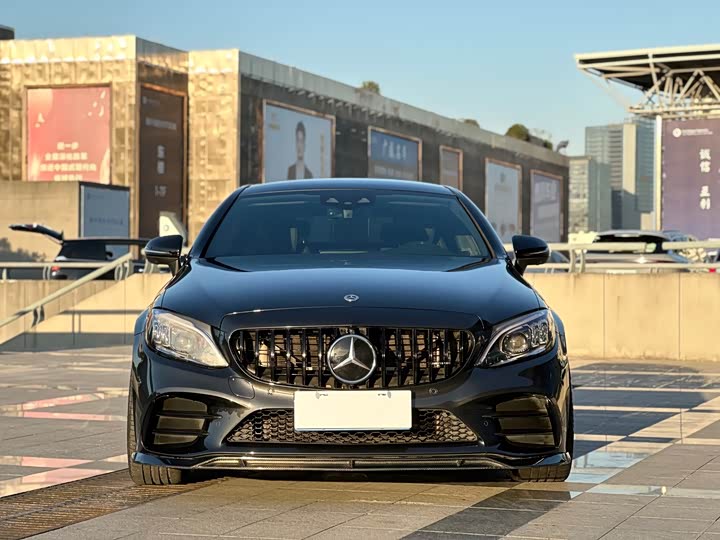 Фото 2 - Mercedes-Benz C-Class AMG