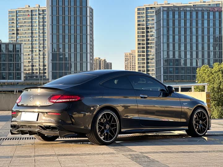 Фото 5 - Mercedes-Benz C-Class AMG