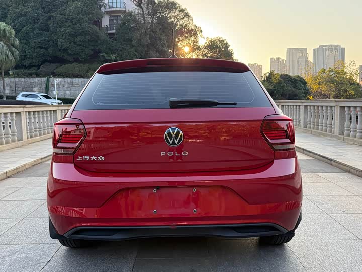 Фото 13 - Volkswagen Polo