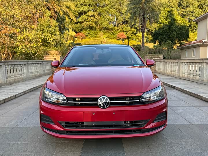 Фото 2 - Volkswagen Polo