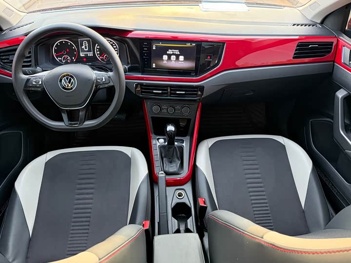 Фото 5 - Volkswagen Polo