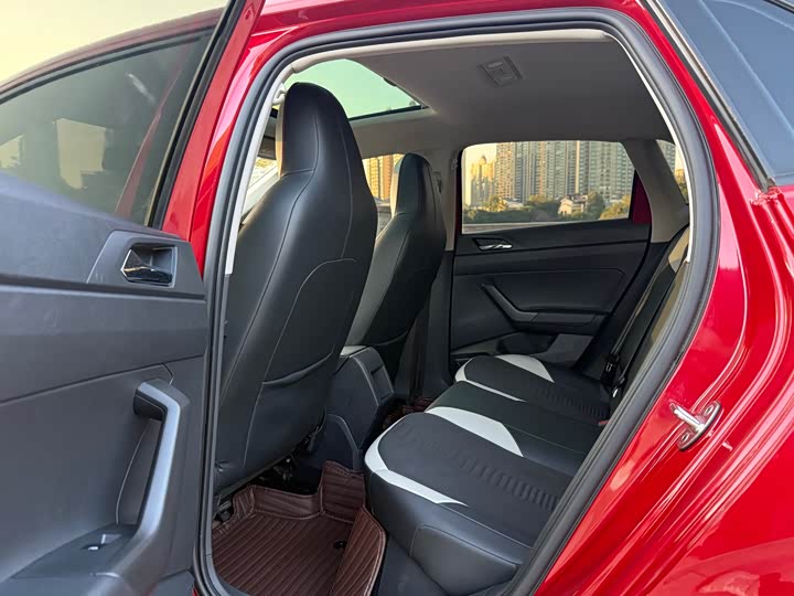 Фото 6 - Volkswagen Polo