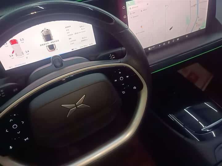 Фото 14 - XPeng P7