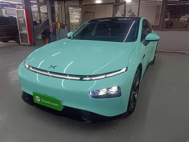 Фото 2 - XPeng P7