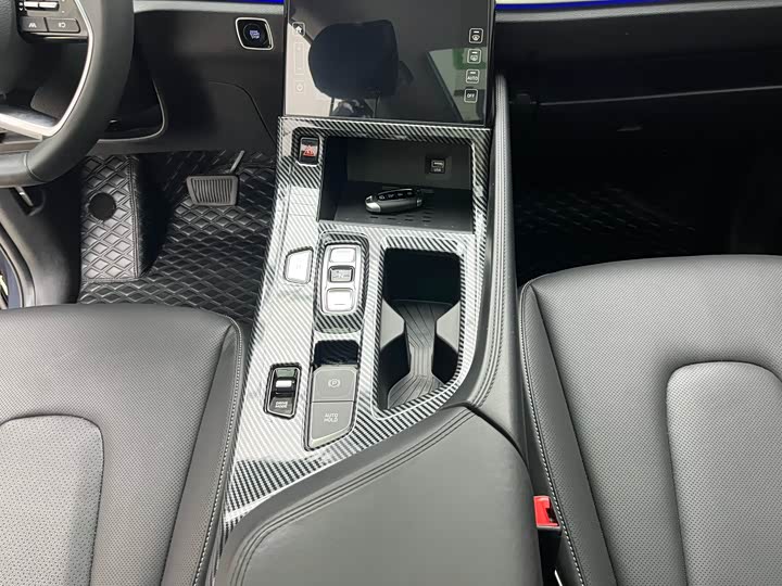 Фото 14 - Hyundai Custo