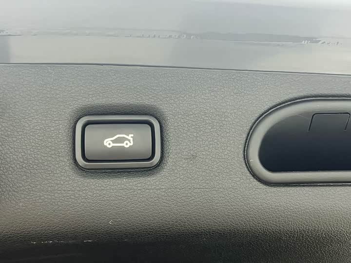 Фото 18 - Hyundai Custo