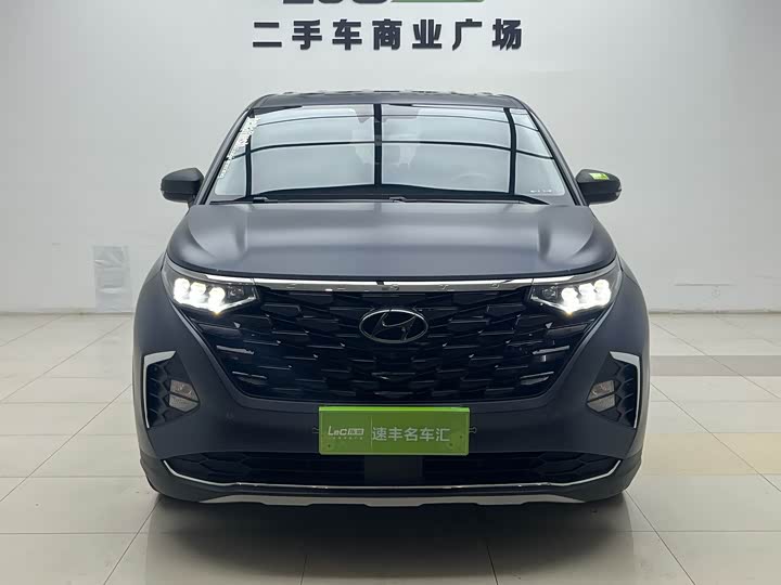 Фото 3 - Hyundai Custo