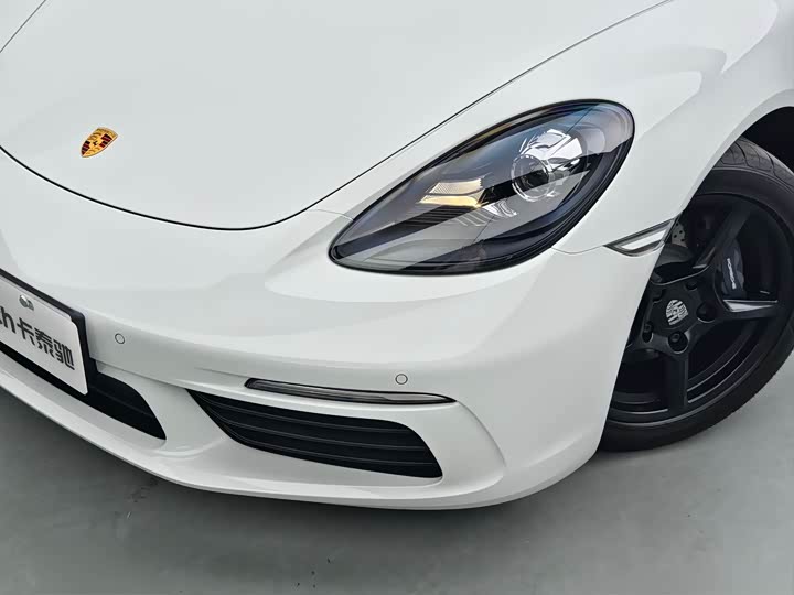 Фото 4 - Porsche 718