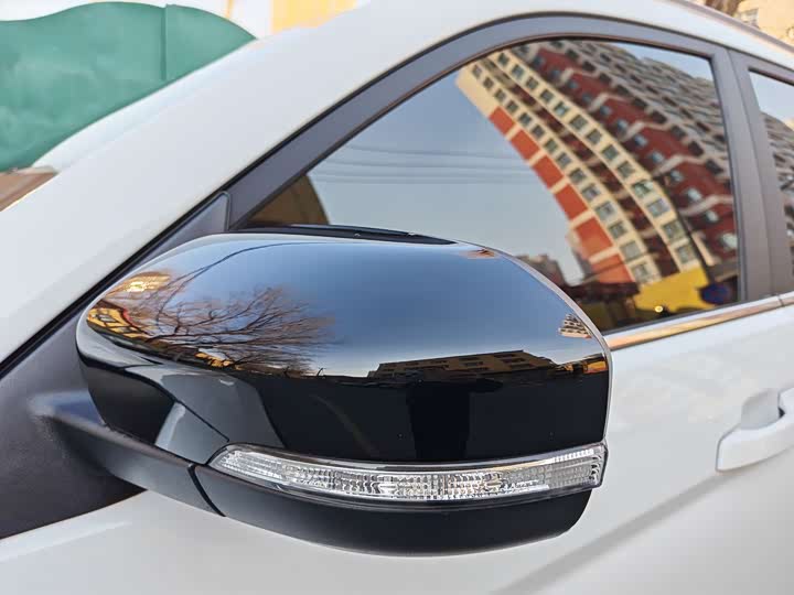 Фото 12 - Changan CS75