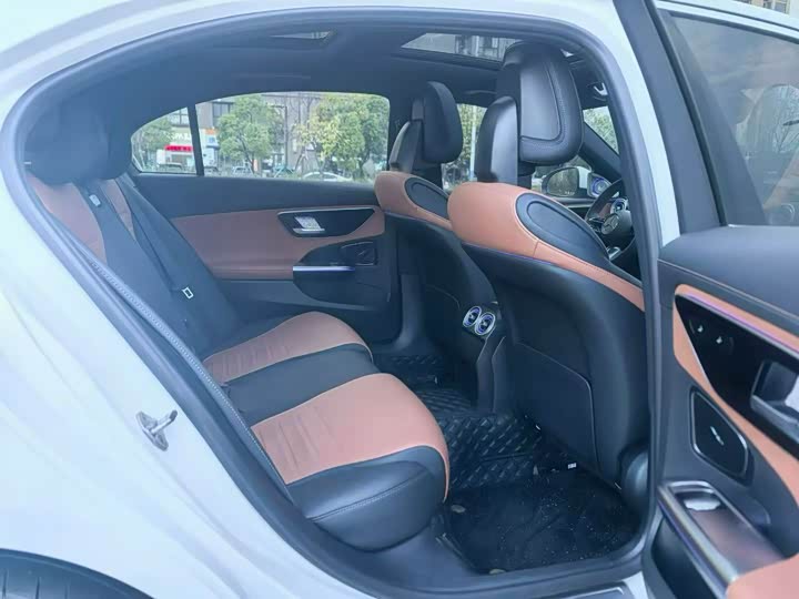 Фото 5 - Mercedes-Benz C-Class