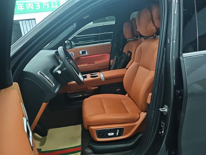 Фото 15 - LiXiang L9