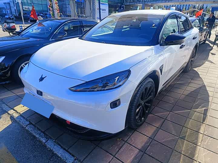 Фото 1 - BAIC Arcfox Alpha S