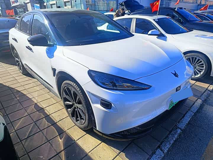 Фото 3 - BAIC Arcfox Alpha S