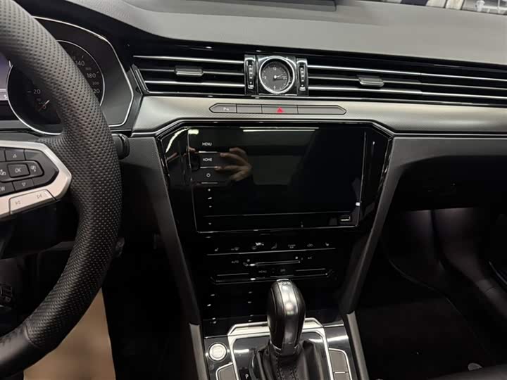 Фото 10 - Volkswagen Magotan