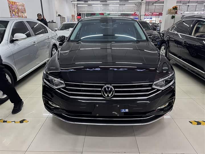 Фото 4 - Volkswagen Magotan