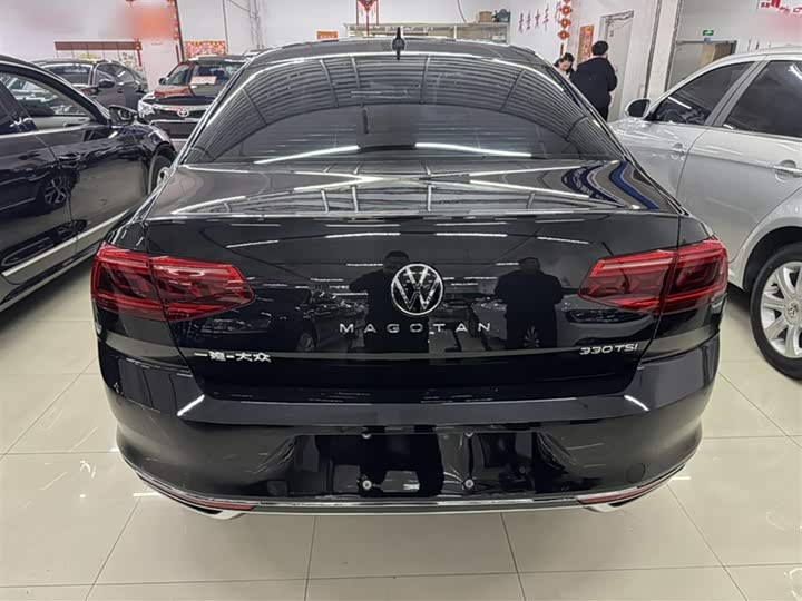 Фото 7 - Volkswagen Magotan