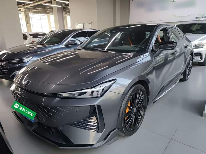 Фото 2 - Changan UNI-V