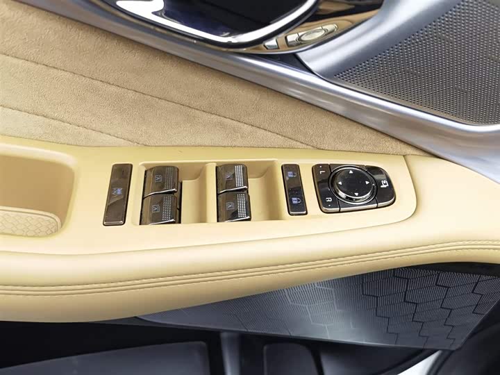 Фото 9 - GAC Trumpchi ES9