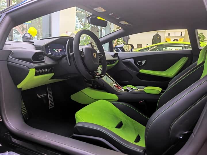 Фото 5 - Lamborghini Huracán