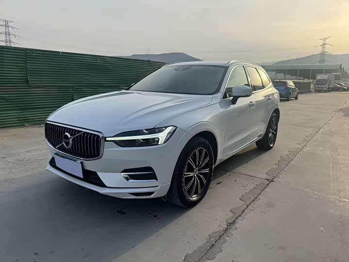 Фото 1 - Volvo XC60