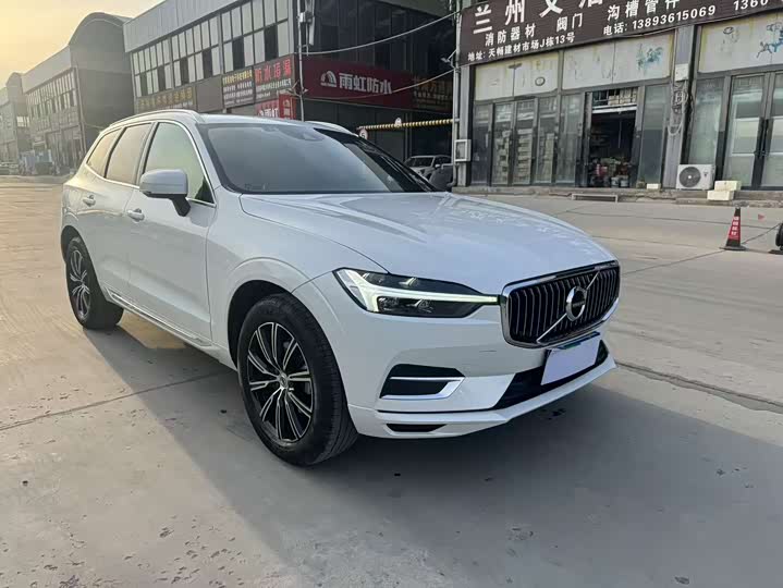 Фото 3 - Volvo XC60