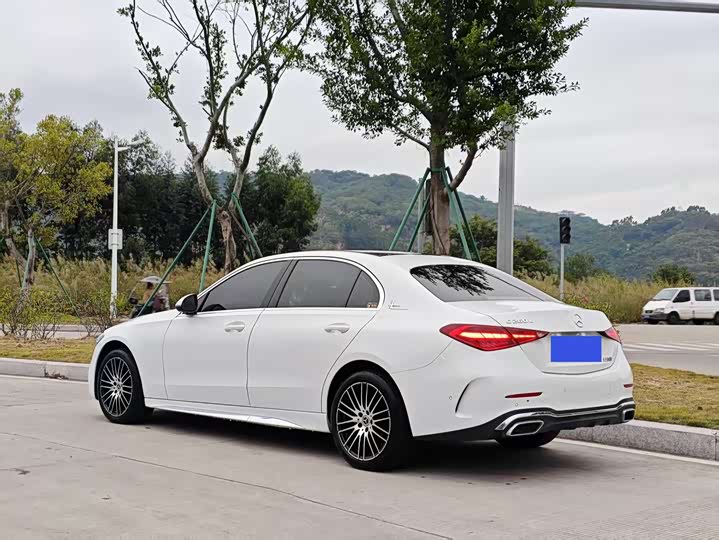 Фото 3 - Mercedes-Benz C-Class