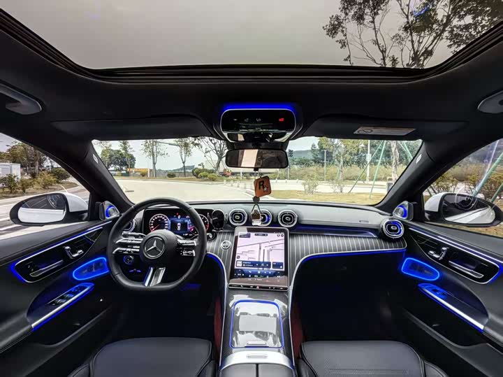 Фото 7 - Mercedes-Benz C-Class