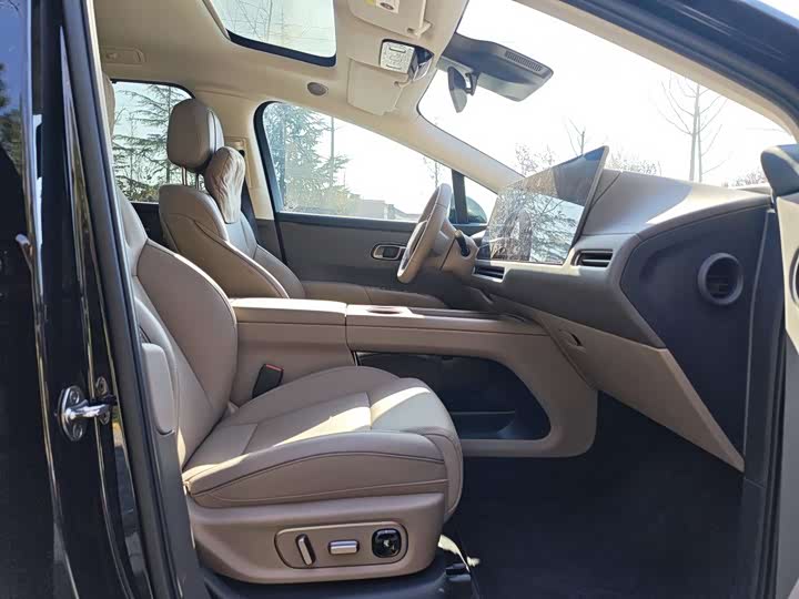 Фото 7 - LiXiang i8