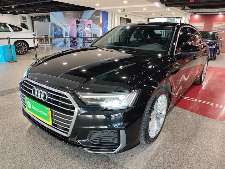 Фото 2 - Audi A6L